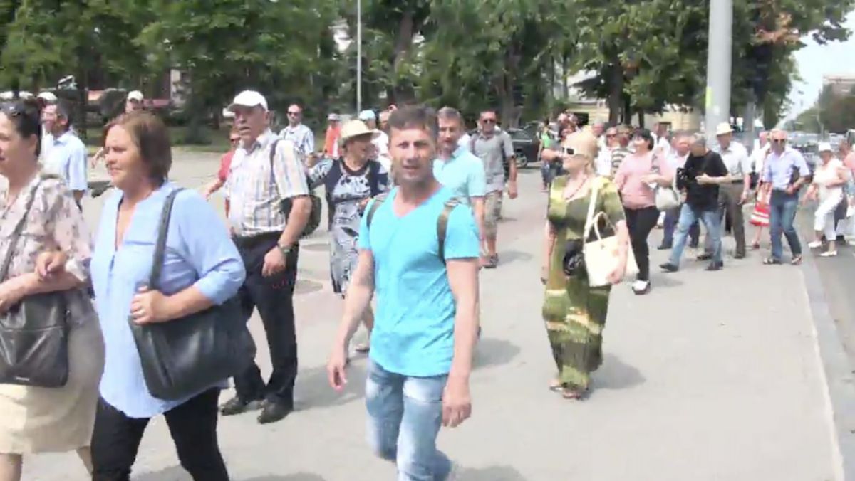 LIVE. Ședința CMC, cu proteste: Manifestanții cer excluderea subiectelor funciare de pe ordinea de zi