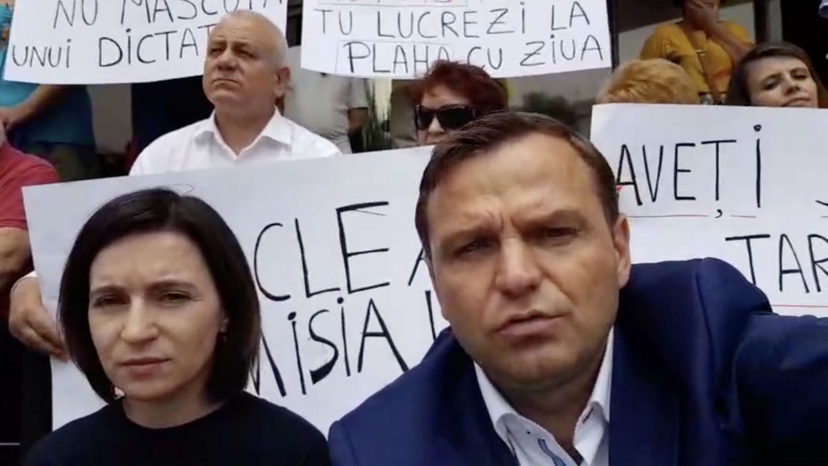 LIVE. Andrei Năstase și Maia Sandu protestează la BNM. Ce revendicări au manifestanții