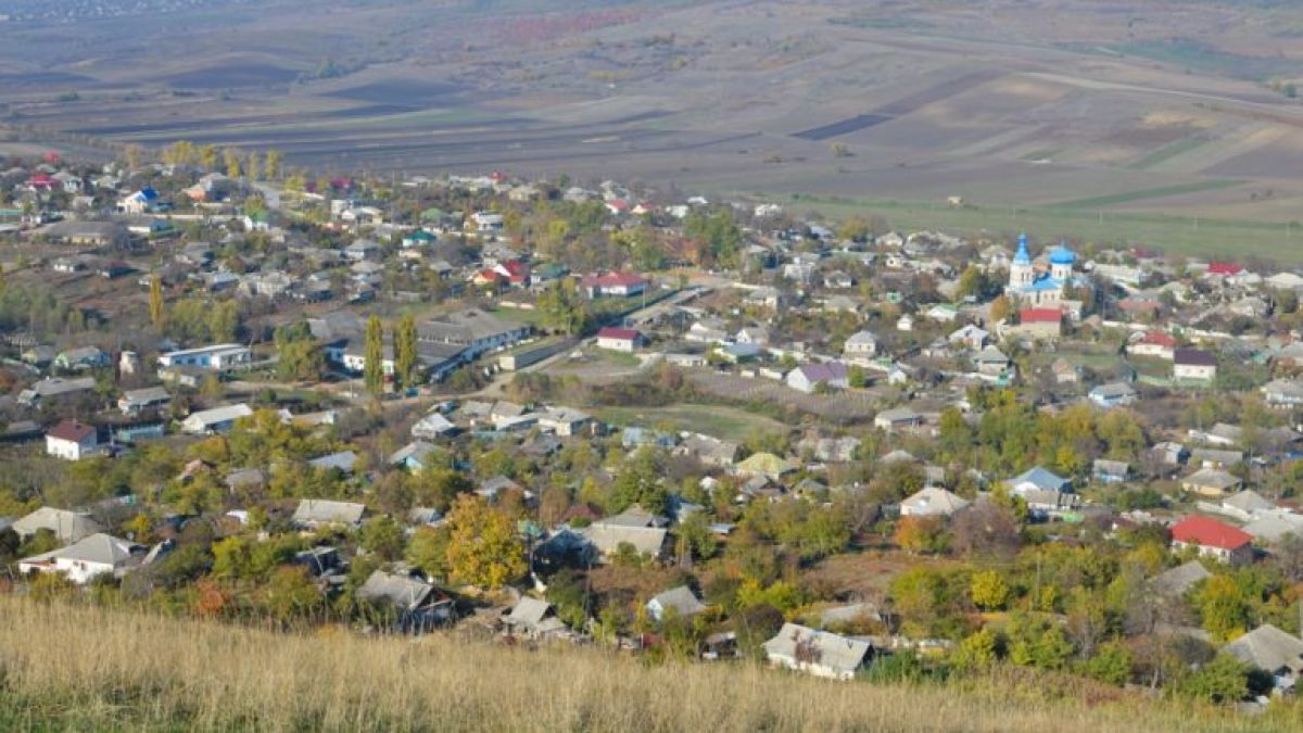 Localitățile conduse de primari afiliați guvernării primesc cu peste 40% mai mulți bani pentru cheltuielile capitale (STUDIU)