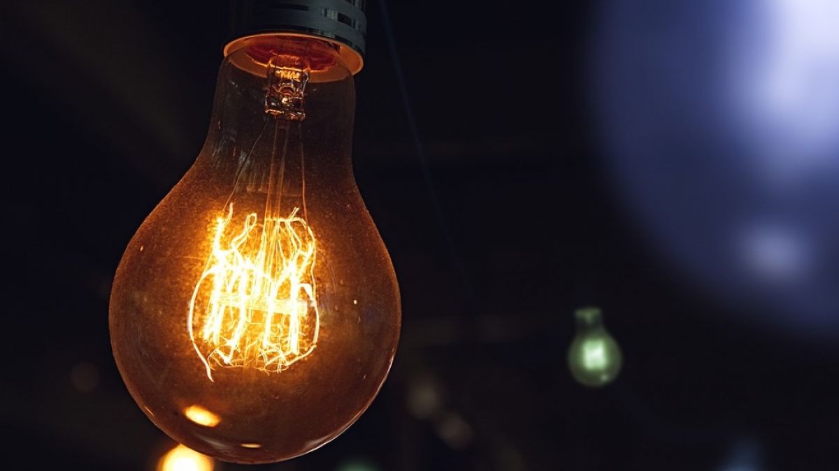 Locuitorii blocurilor din sectorul Botanica, care au rămas sâmbătă fără energie electrică, pot solicita compensații