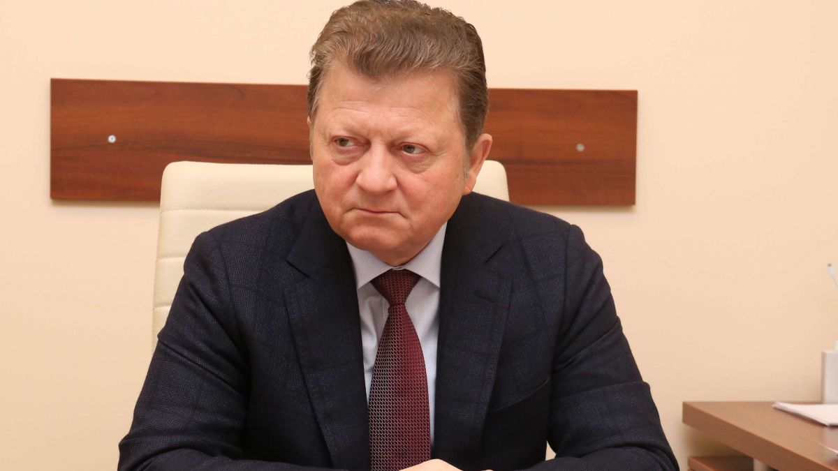 Magistrații Judecătoriei Chișinău au respins cererea de suspendare a deciziilor CC, prin care a fost demis Vladimir Țurcan (DOC)