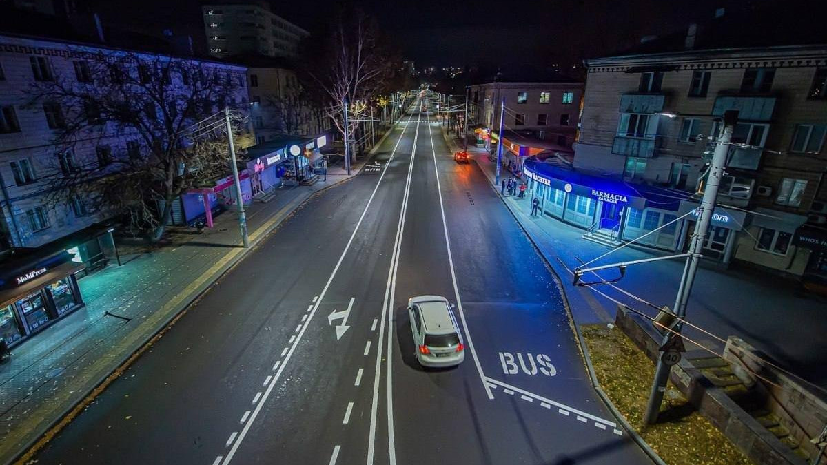 Mai multe benzi de circulație dedicate deplasării transportului public ar urma să apară pe străzile capitalei