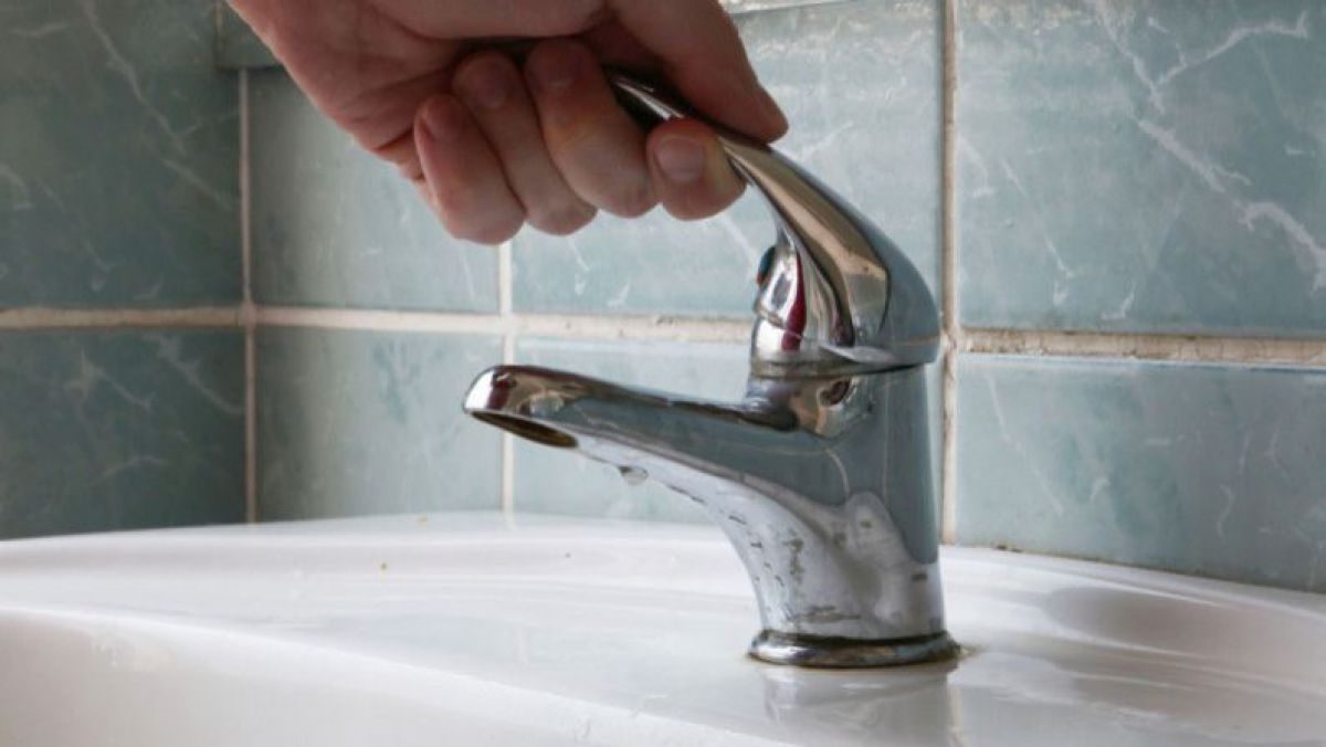 Mai mulți consumatori au rămas fără apă rece la robinete
