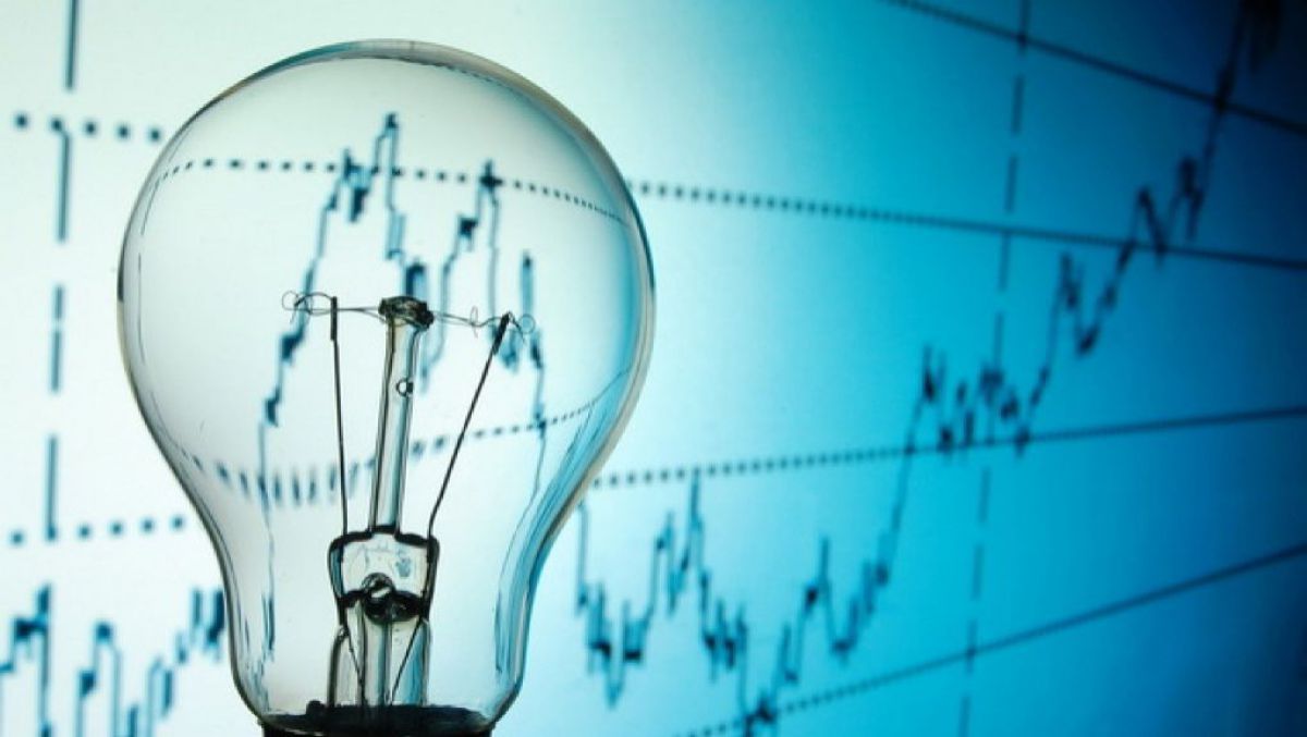 Mai puțini bani pentru energia electrică. Noile tarife propuse de către ANRE intră în vigoare de astăzi