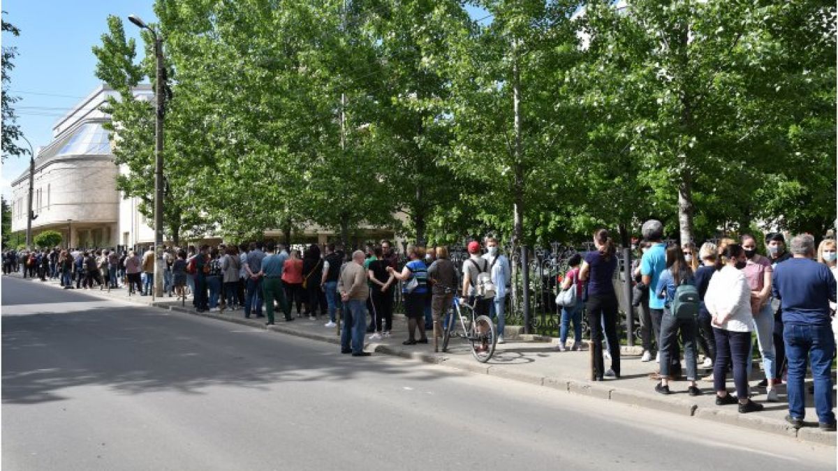 Maratonul de imunizare împotriva COVID-19 organizat de USMF continuă și astăzi. Ce vaccinuri au mai rămas disponibile