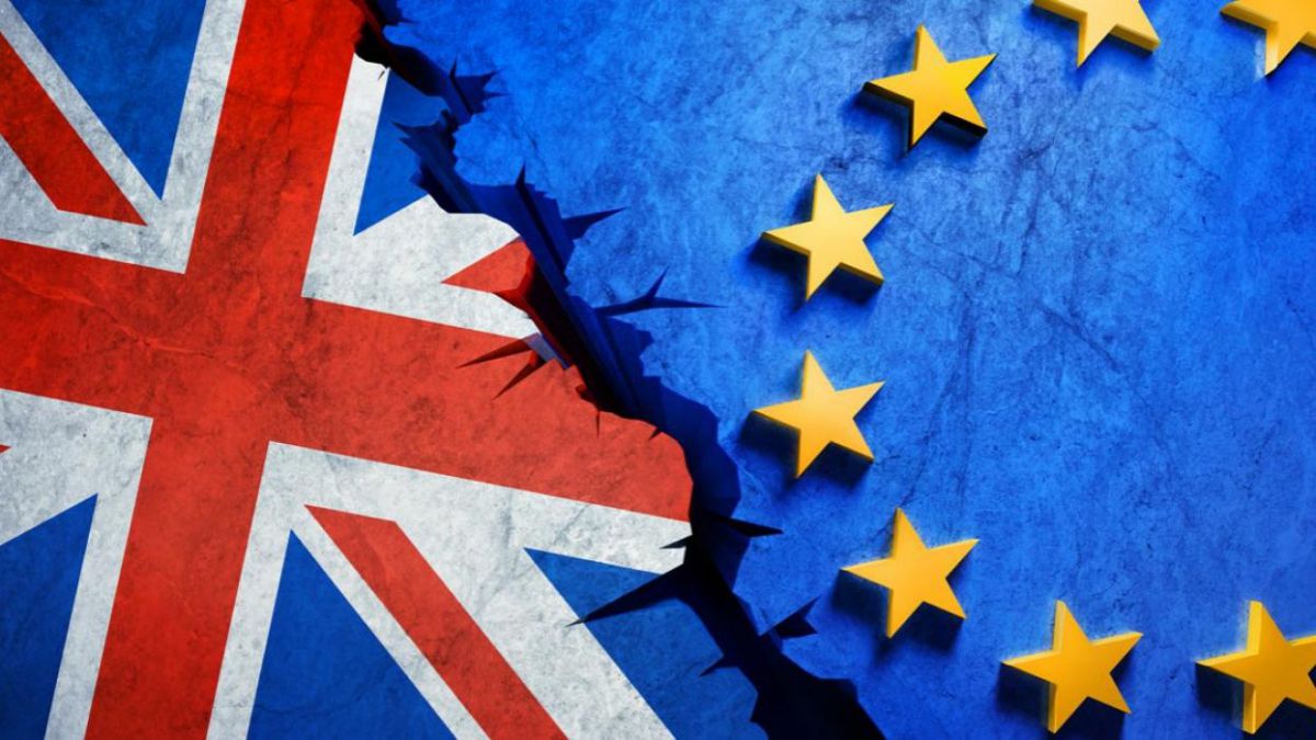 Marea Britanie se va retrage din Uniunea Europeană în 2019. Regina Elisabeta a II-a a promulgat legea