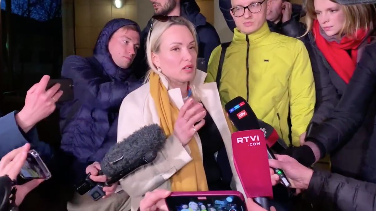 Marina Ovseannikova, eliberată: Ar fi fost amendată cu 30 de mii de ruble (VIDEO)
