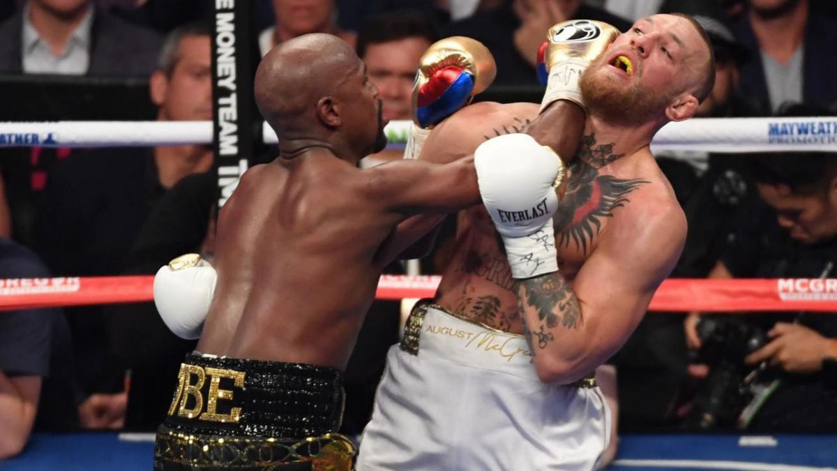Mayweather l-a învins pe McGregor prin TKO, în runda a 10-a