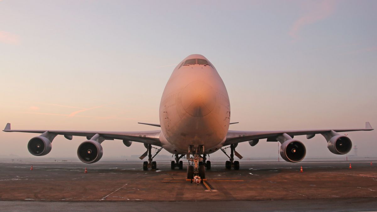 Medicamentele și mărfurile de primă necesitate pentru sistemul medical ar putea fi preluate de companiile aeriene cargo