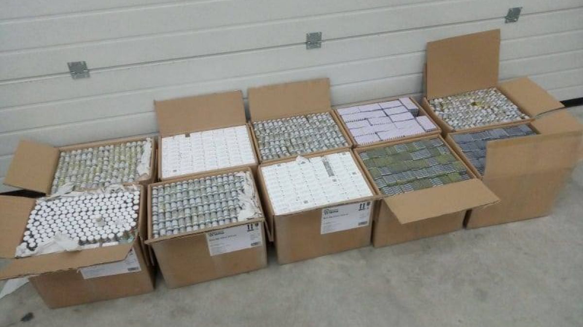 Membrii unui grup criminal organizat, plasați în arest preventiv pentru trafic de anabolizante în spațiul CSI