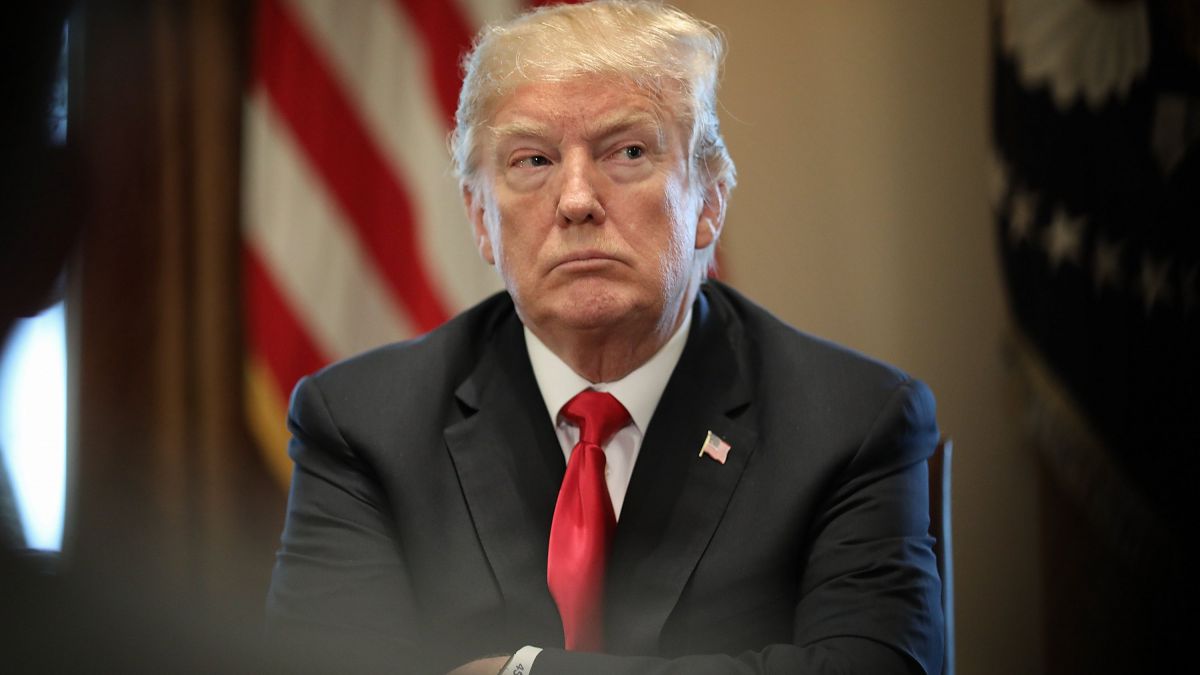 Mesaj bizar al lui Trump: L-a amenințat pe premierul japonez că-i va trimite 25 de milioane de mexicani