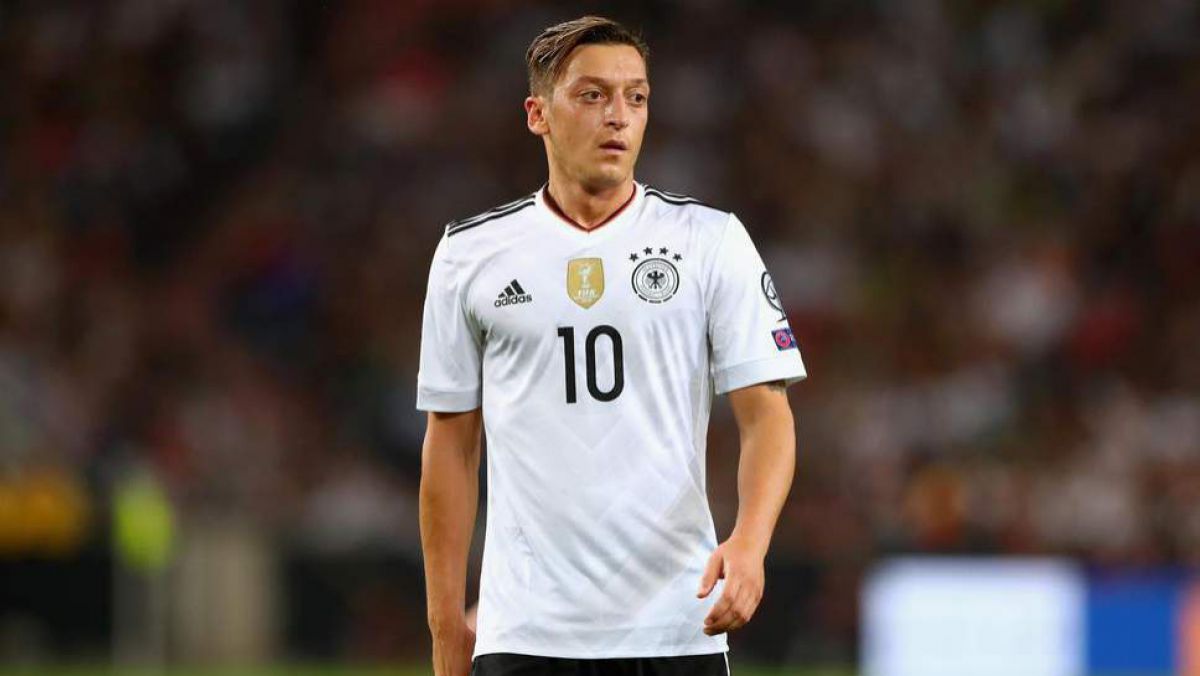 Mesut Ozil s-a retras din naționala Germaniei la doar 29 de ani