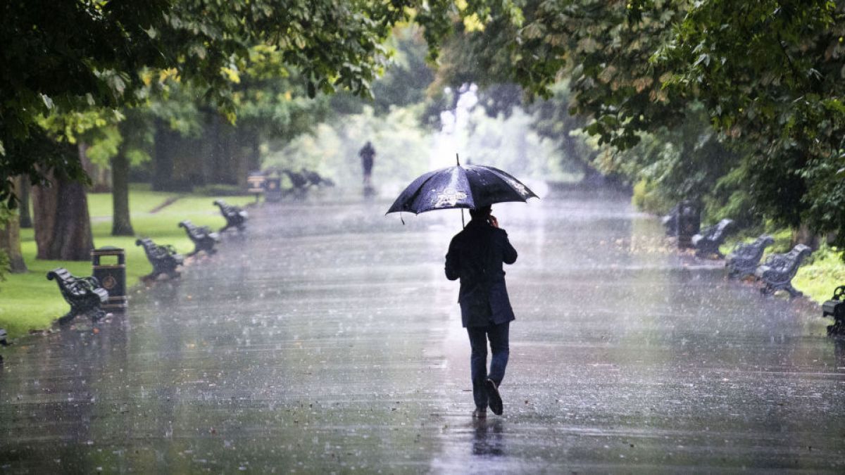 Meteo în weekend: Meteorologii prognozează ploi și temperaturi de circa +25C