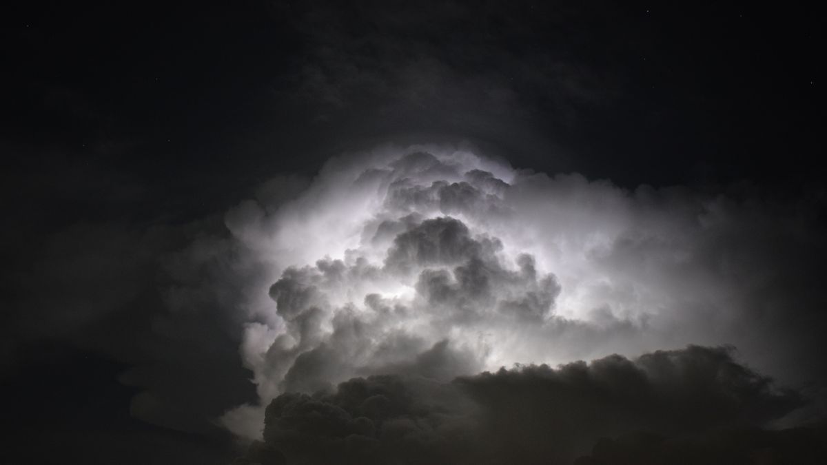 Meteorologii trag alarma, din nou: A fost emis Cod galben de instabilitate atmosferică