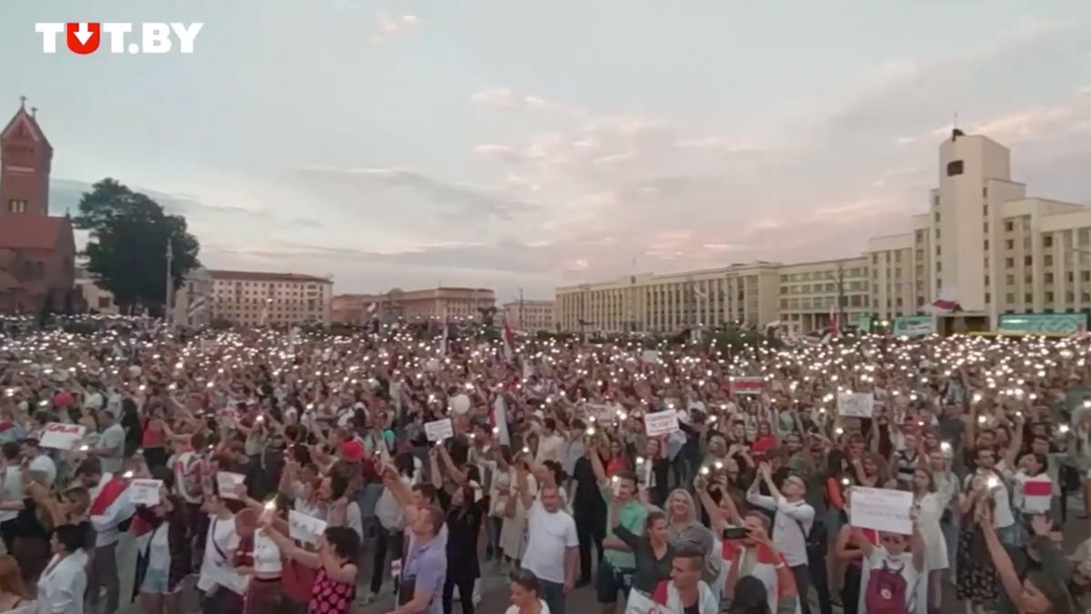 Mii de protestatari scandează la Minsk - „Pleacă!” (VIDEO)