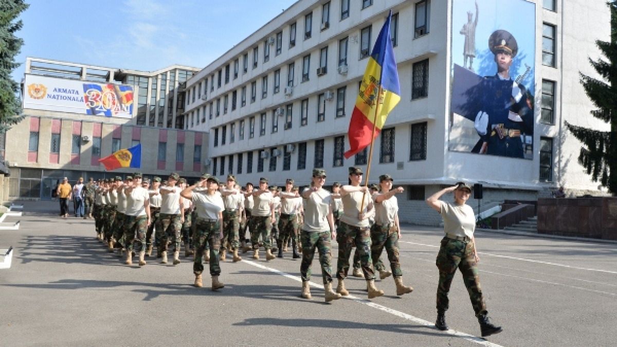 Militarii Armatei Naționale au început antrenamentele pentru parada militară din Ziua Independenței R. Moldova (FOTO)