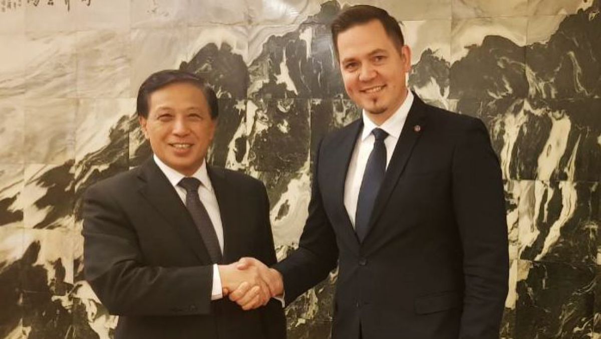 Ministrul de Externe cere undă verde pentru importul produselor agricole și vinicole moldovenești în China