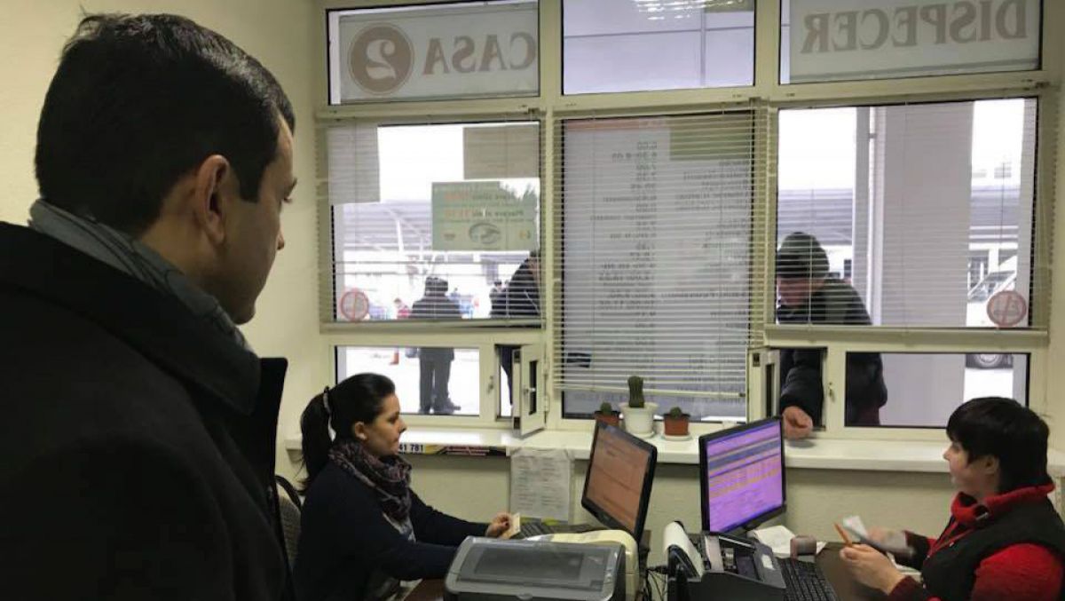 Ministrul Economiei, în vizită la gara de la Orhei. Gaburici: „Condițiile ar trebui să fie mai bune, iar serviciile mai calitative”