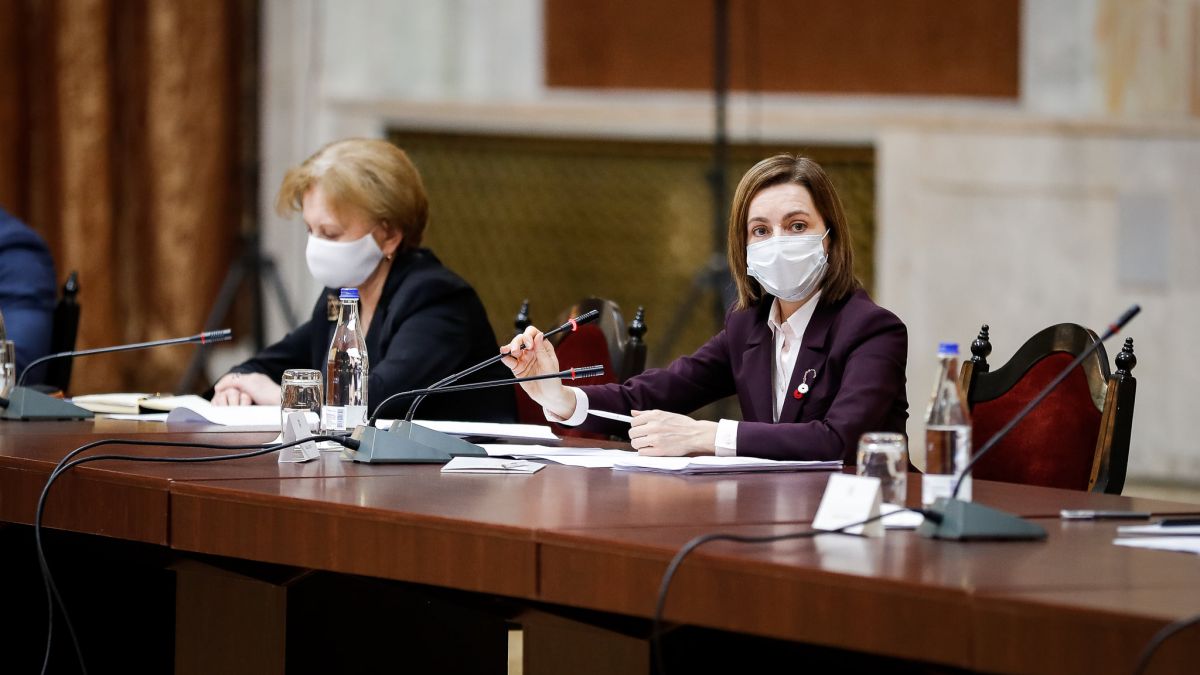 „Statul nu poate să stea cu capul în nisip”. CSS recomandă instituirea stării de urgență pentru două săptămâni