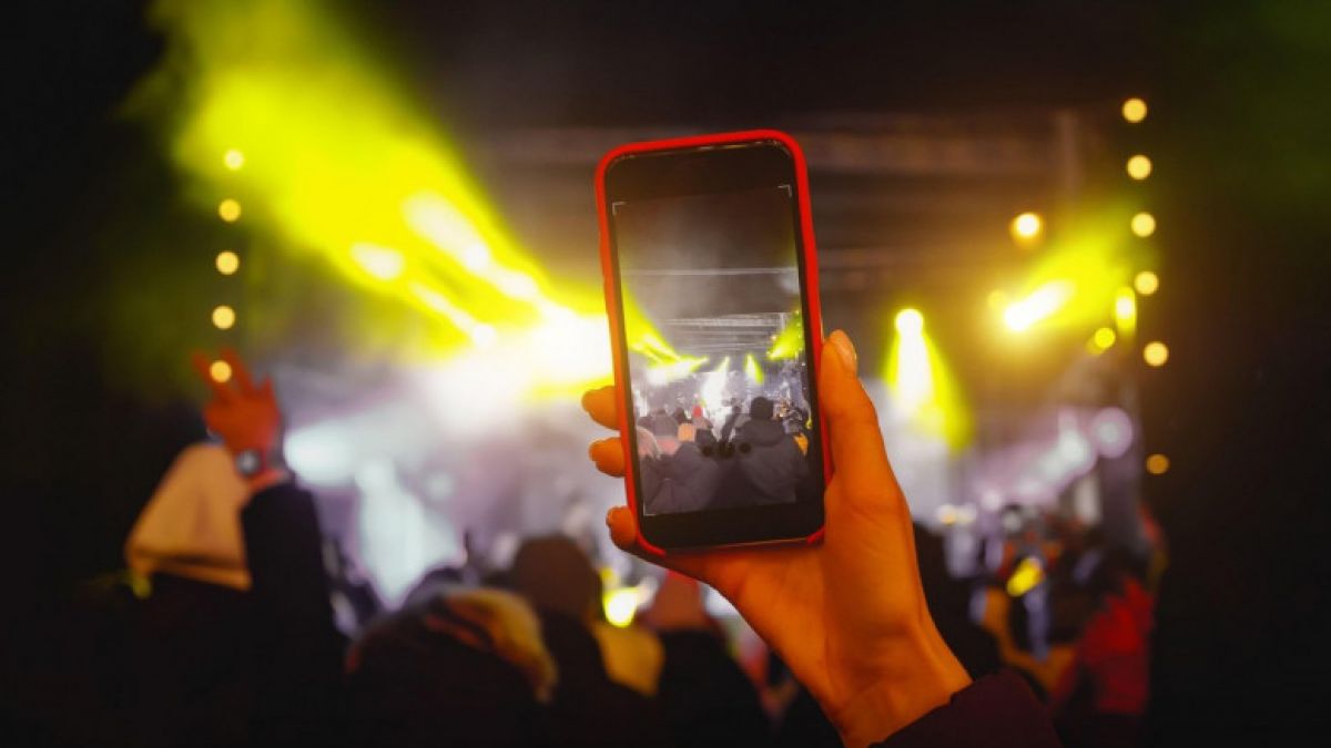 1.000 de oameni testați pozitiv cu Covid după un festival de muzică din Olanda