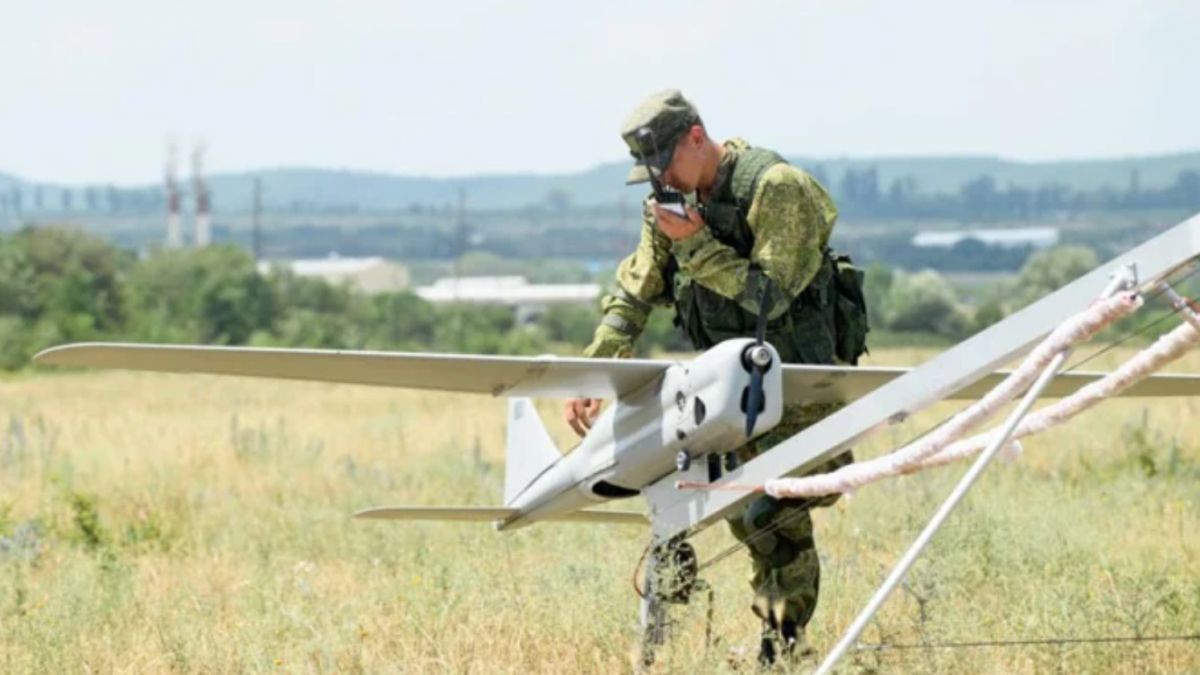Un aparat de zbor fără pilot, aparent de fabricație rusească, a căzut în România