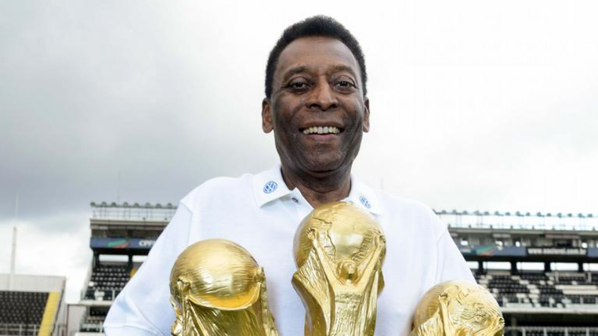 Pelé, regele fotbalului brazilian, s-a stins din viață la vârsta de 82 de ani