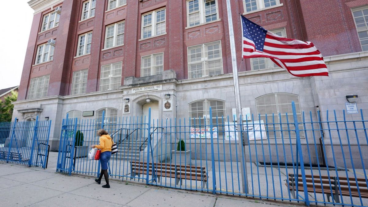 New York City amână deschiderea şcolilor cu 11 zile, până pe 21 septembrie