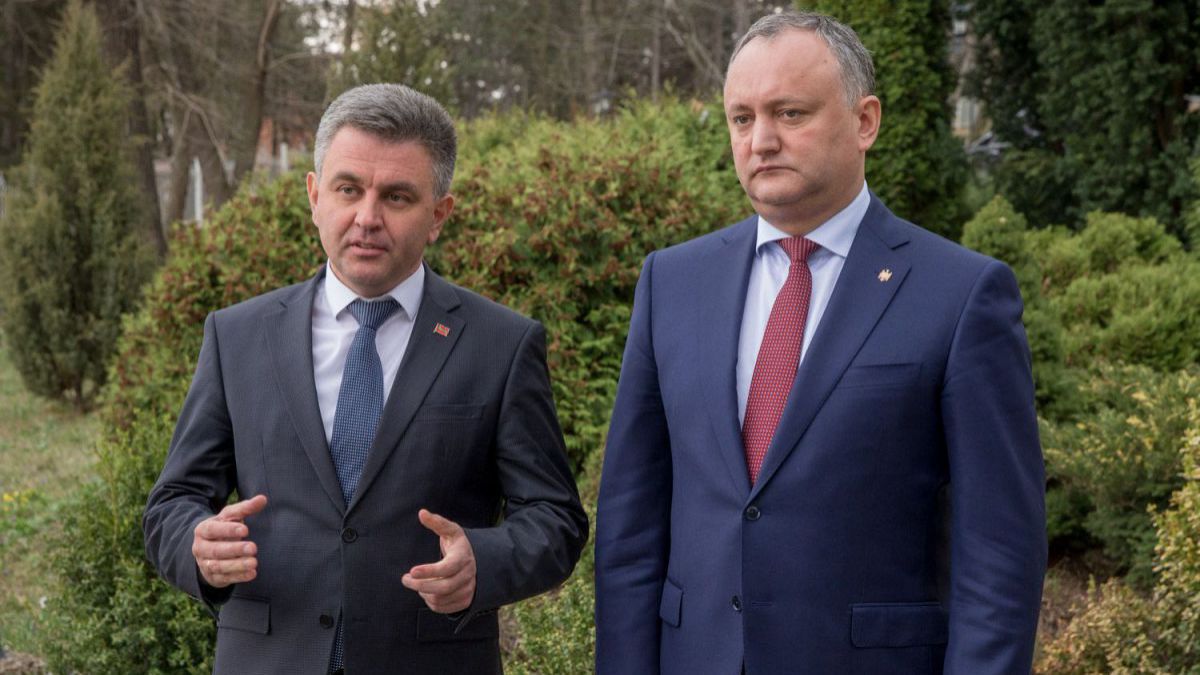 Nezavisimaia Gazeta: Tiraspolul l-a rugat pe Dodon să-l influențeze pe Poroșenko în privința „blocadei alimentare”