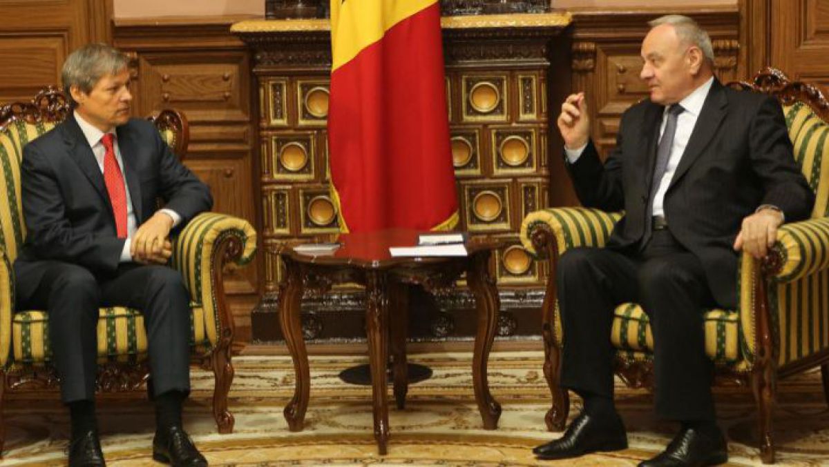 Nicolae Timofti l-a invitat pe Dacian Cioloș să viziteze Moldova