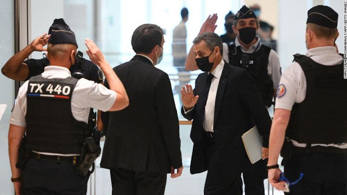 Nicolas Sarkozy, condamnat la un an de închisoare
