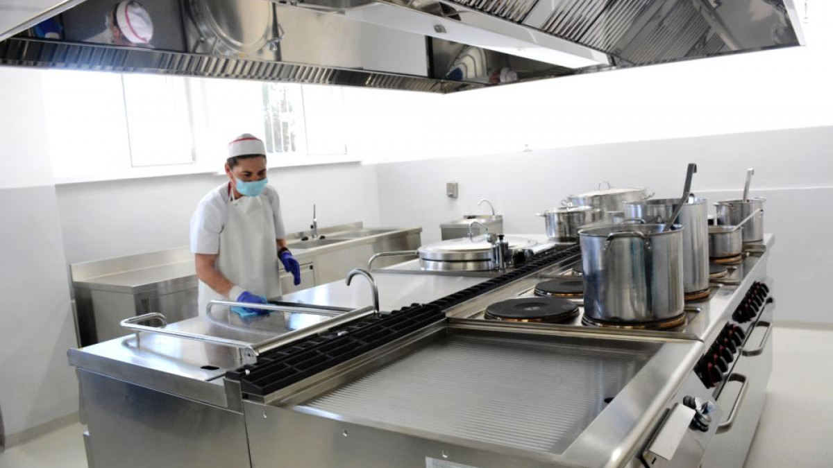 Normele de alimentare pentru pacienții instituțiilor cu profil pediatric și pachetul alimentar pentru donatorii de sânge, majorate cu 25%