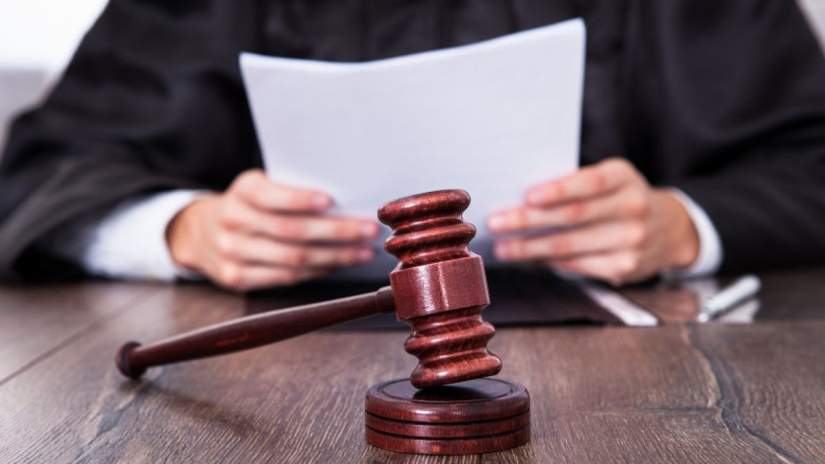 Nu și-au depus în termen declarațiile pe avere, iar acum riscă amenzi. Doi procurori și un judecător, în vizorul ANI