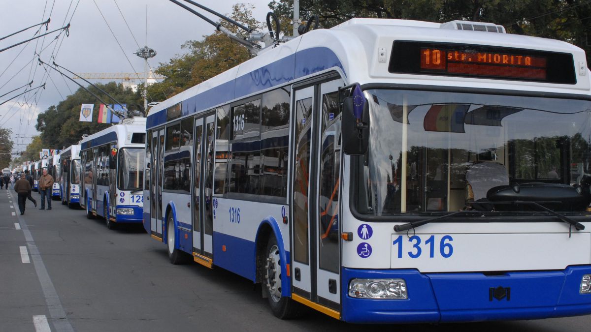 Numărul pasagerilor transportați cu troleibuzul s-a majorat cu 26%