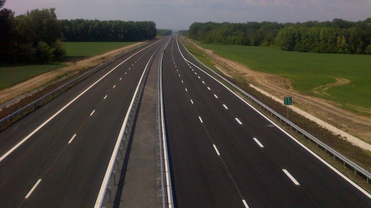 O autostradă de 300 de kilometri ar urma să unească România cu R. Moldova. Vezi investițiile făcute de autoritățile de la București (VIDEO)