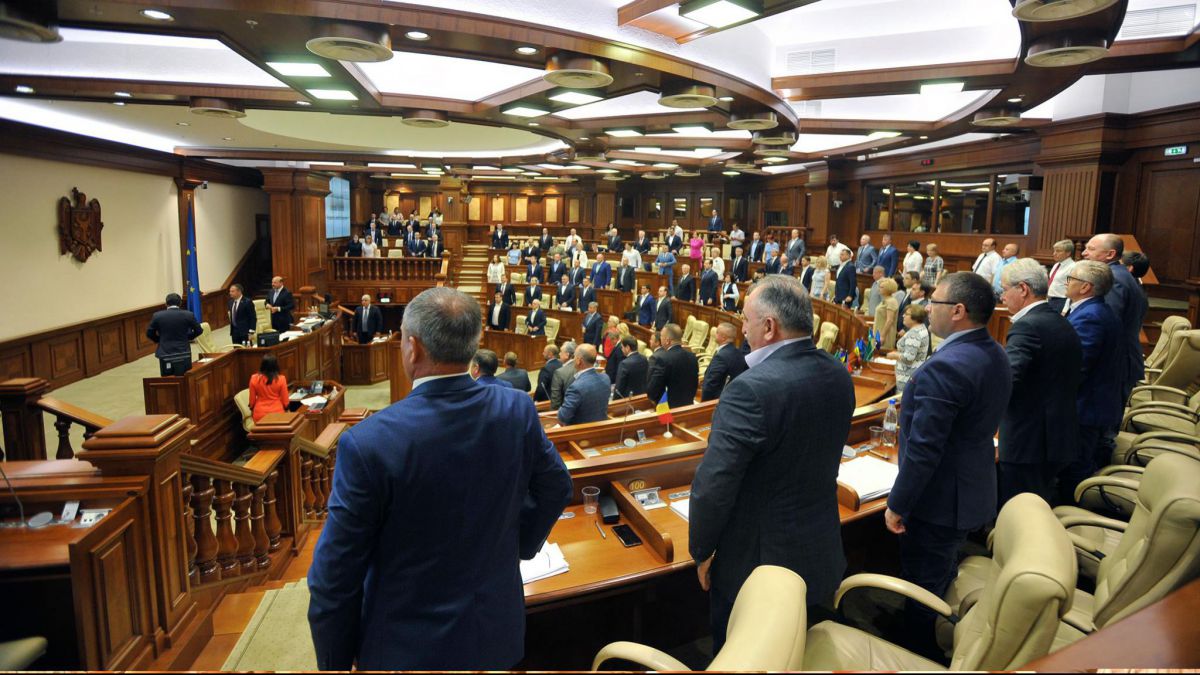 O comisie parlamentară va evalua legislația electorală. Proiectul a încins spiritele în Legislativ
