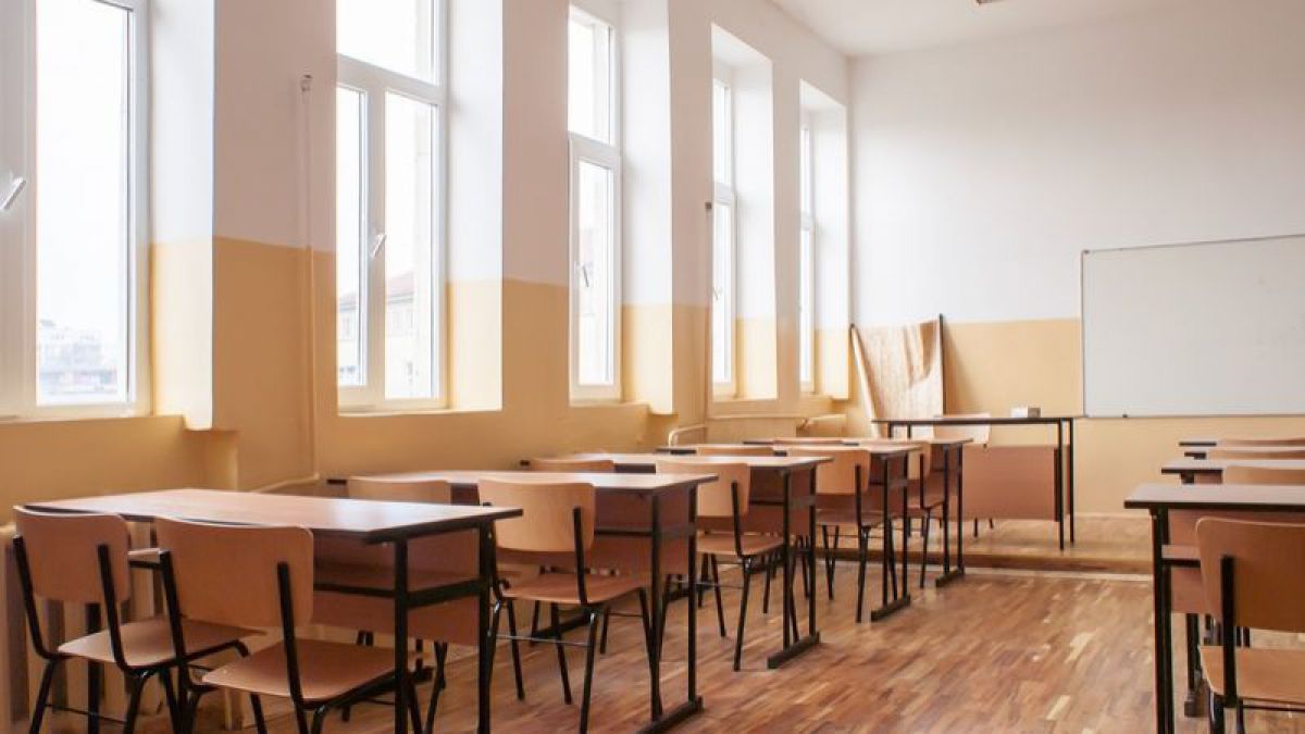 O elevă de 11 ani din r. Sîngerei, lovită de profesoara de limbă engleză. Copilul a ajuns la spital cu criză de astm