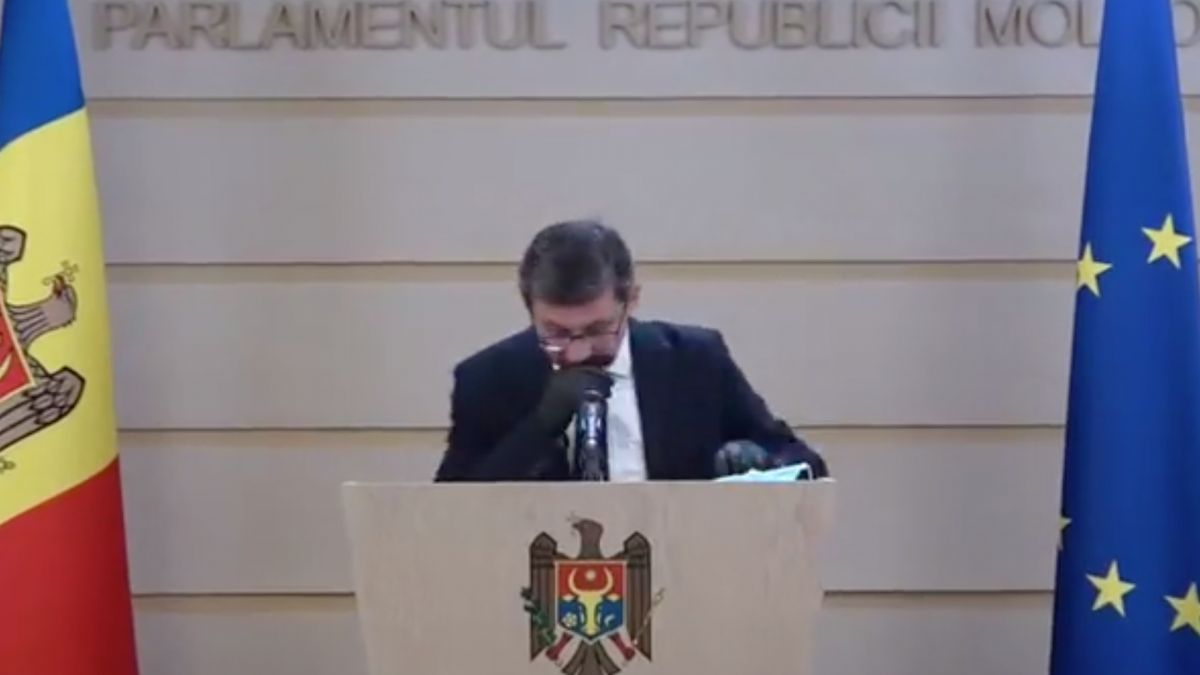 O gafă și șapte recomandări de la deputații PAS, în lupta cu epidemia COVID-19, sau cum o mănușă poate deveni sursă de infecție (FOCUS)