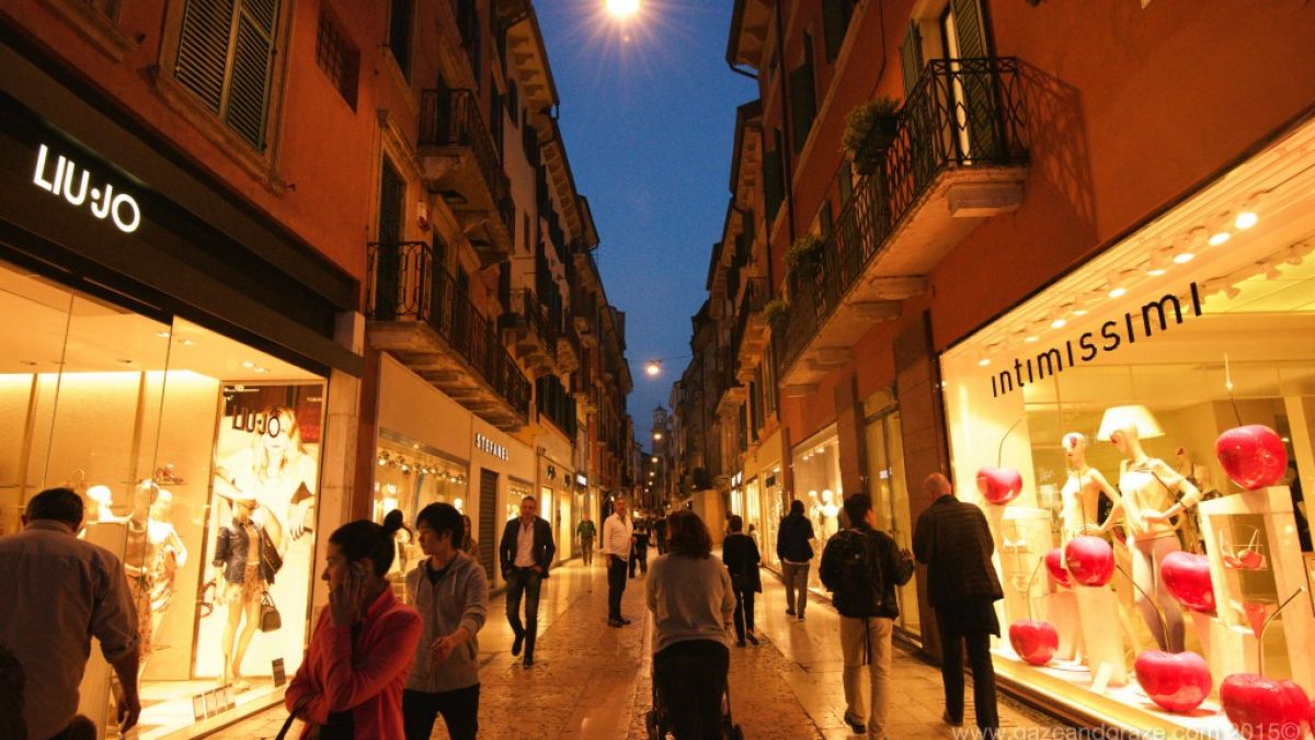O mamă cu trei copii, internată la „Toma Ciorbă”, după ce familia a revenit de la shopping din Italia