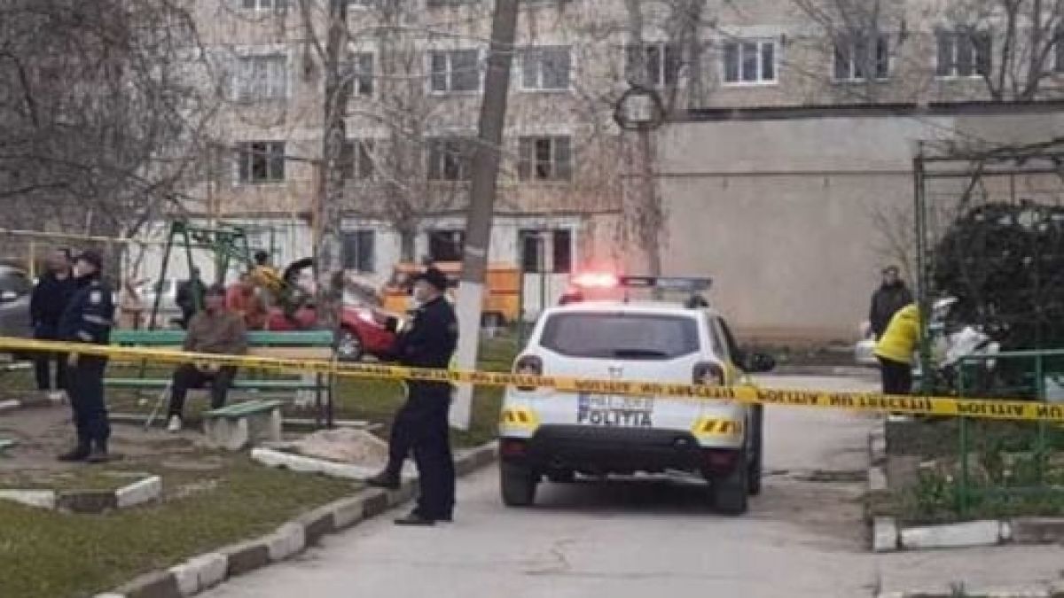 O mină cu 12 kg de trotil, descoperită în subsolul unui bloc de locuit din Glodeni