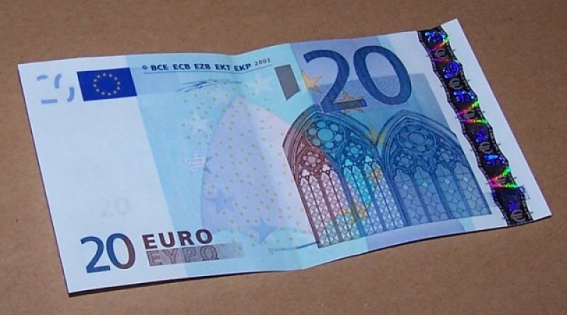 O nouă bancnotă de 20 EUR va fi pusă în circulație
