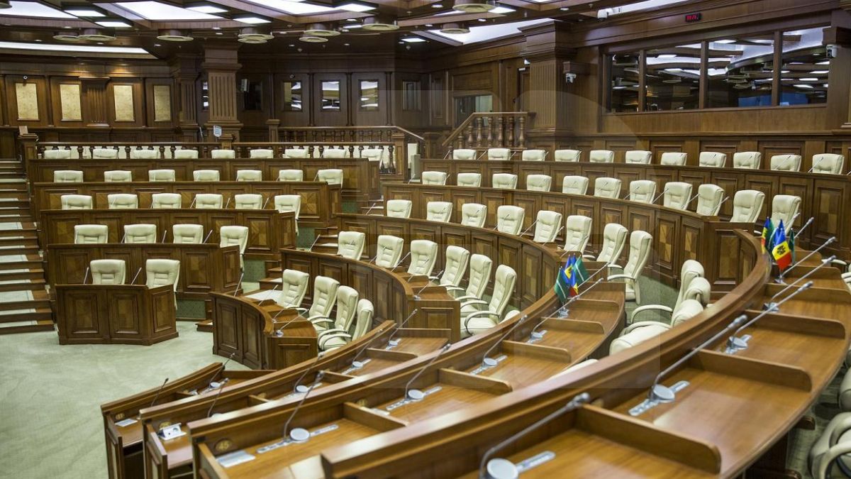 O nouă încercare: Luni, deputații sunt chemați la ședință plenară. Ordinea de zi rămâne neschimbată