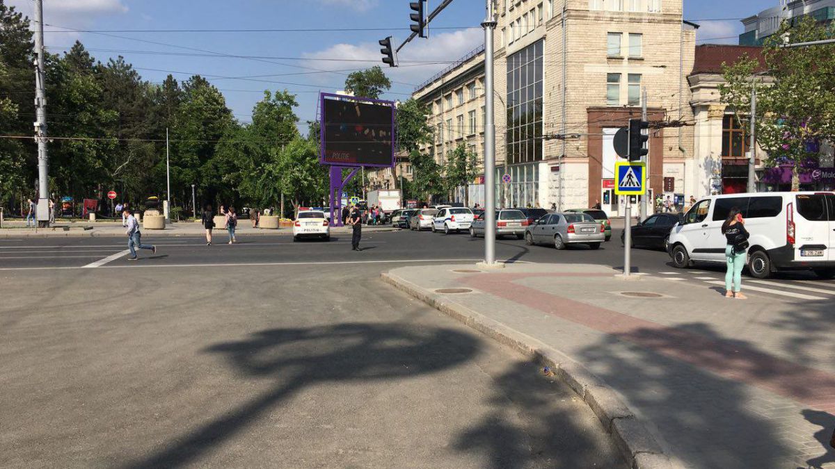 O nouă zi cu ambuteiaje în centrul Capitalei: Socialiștii organizează concert de „Ziua Victoriei”