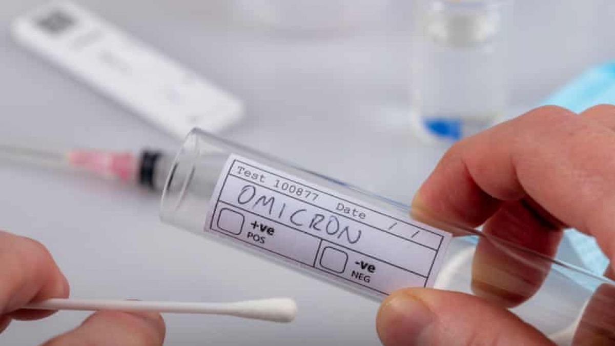 OMS: Până acum nu a fost înregistrat niciun deces asociat variantei Omicron