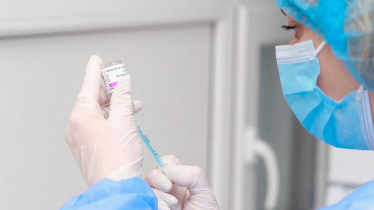 OMS: Toate persoanele nevaccinate „trebuie căutate şi convinse să se imunizeze”