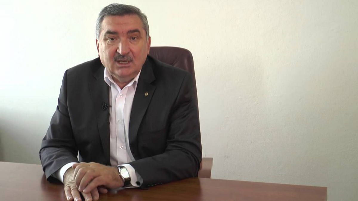 ONG-uri de media cer demisia lui Vladimir Hotineanu din fruntea Comisiei parlamentare pentru mass-media în urma agresării unui reporter