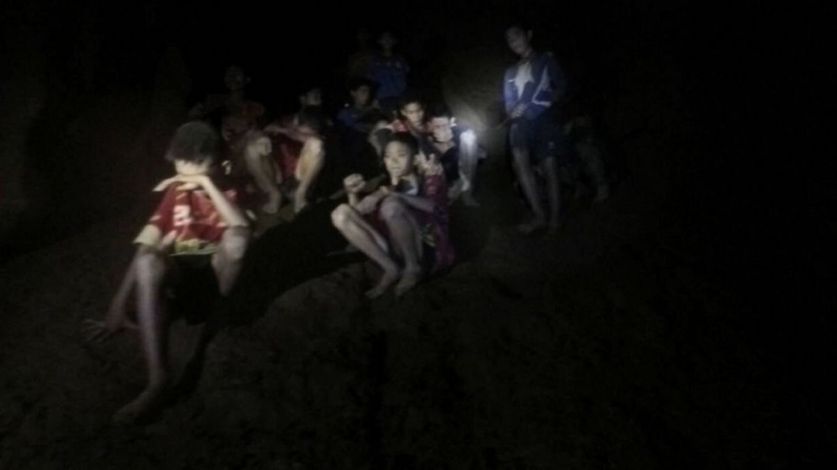 Operațiunea de salvare a copiilor blocați într-o peșteră din Thailanda nu va dura câteva luni, promit autoritățile