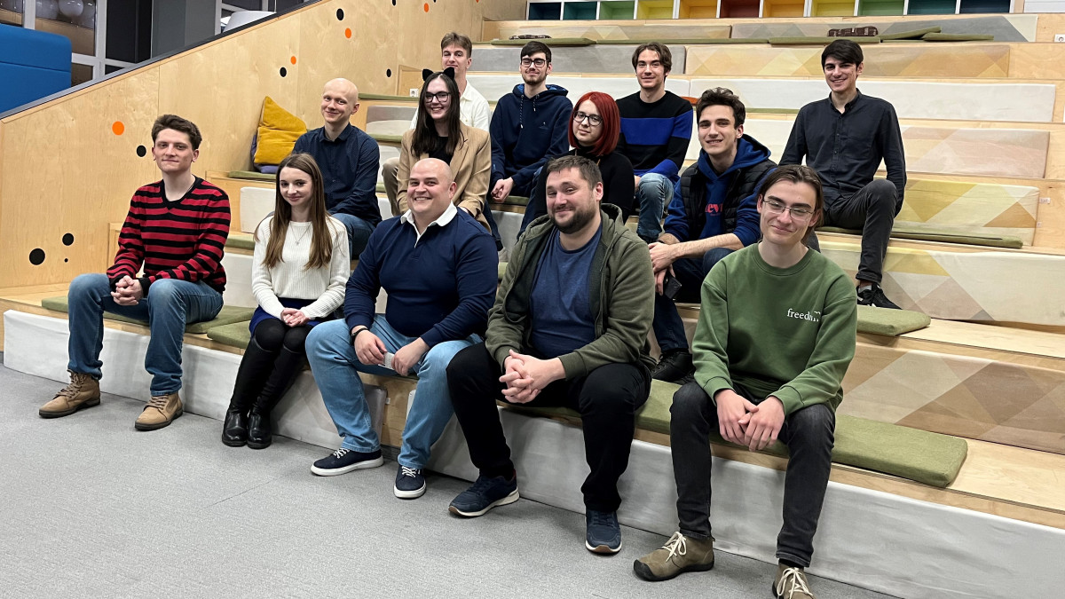 Orange Systems Academy explorat de studenţii UTM în cadrul unui stagiu de practică