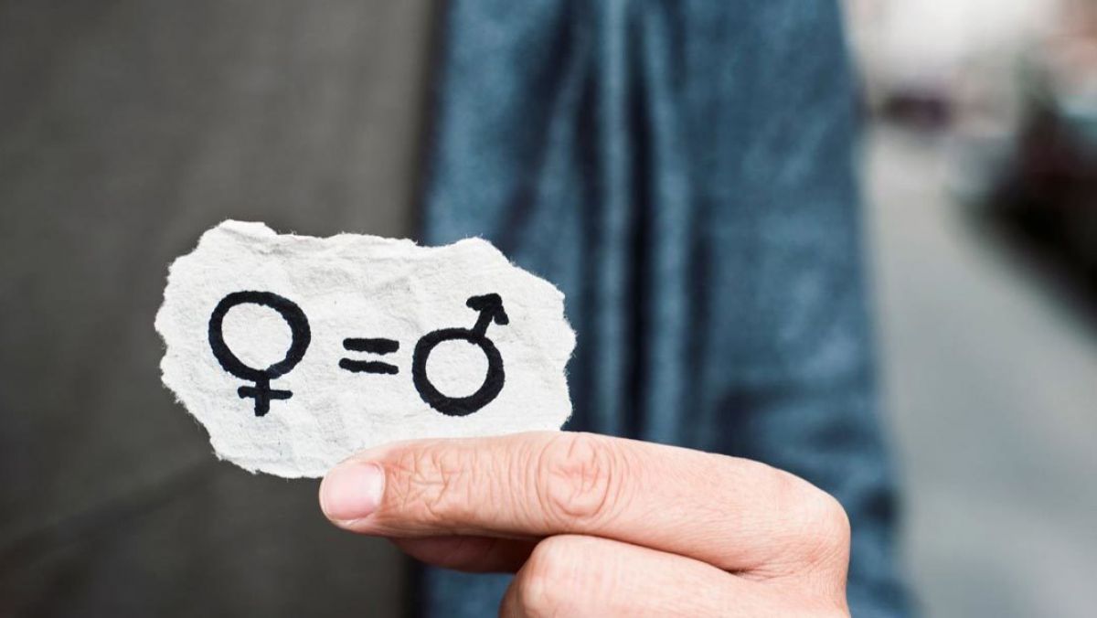 Sistemul de salarizare va fi mai transparent. Principiul plată egală pentru muncă între bărbați și femei, inclus în legislație