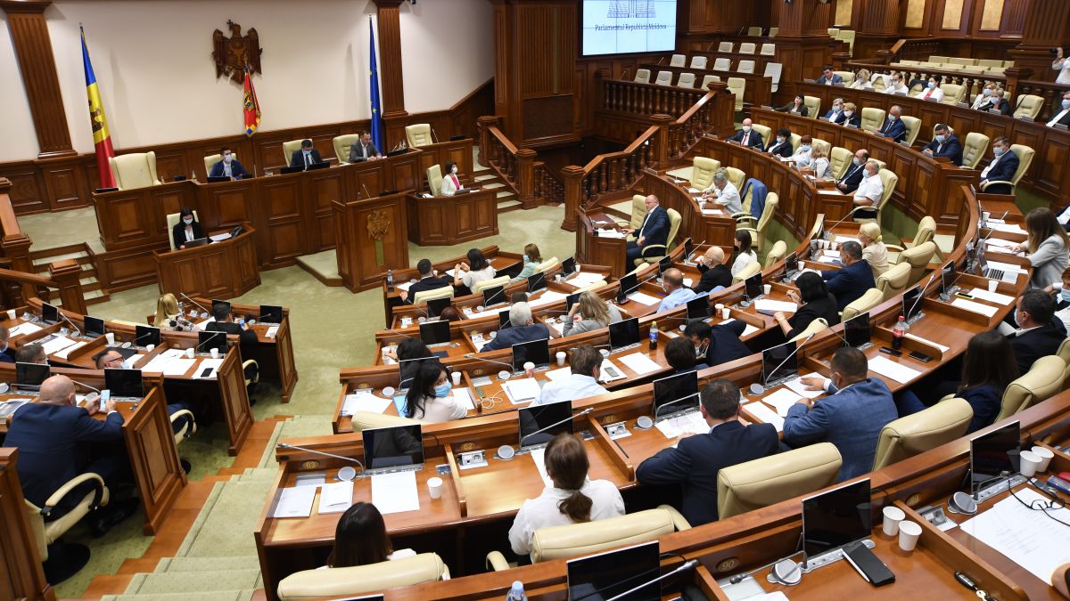 Parlamentul a extins lista legilor care, până la finele anului curent, vor fi supuse analizei ex-post