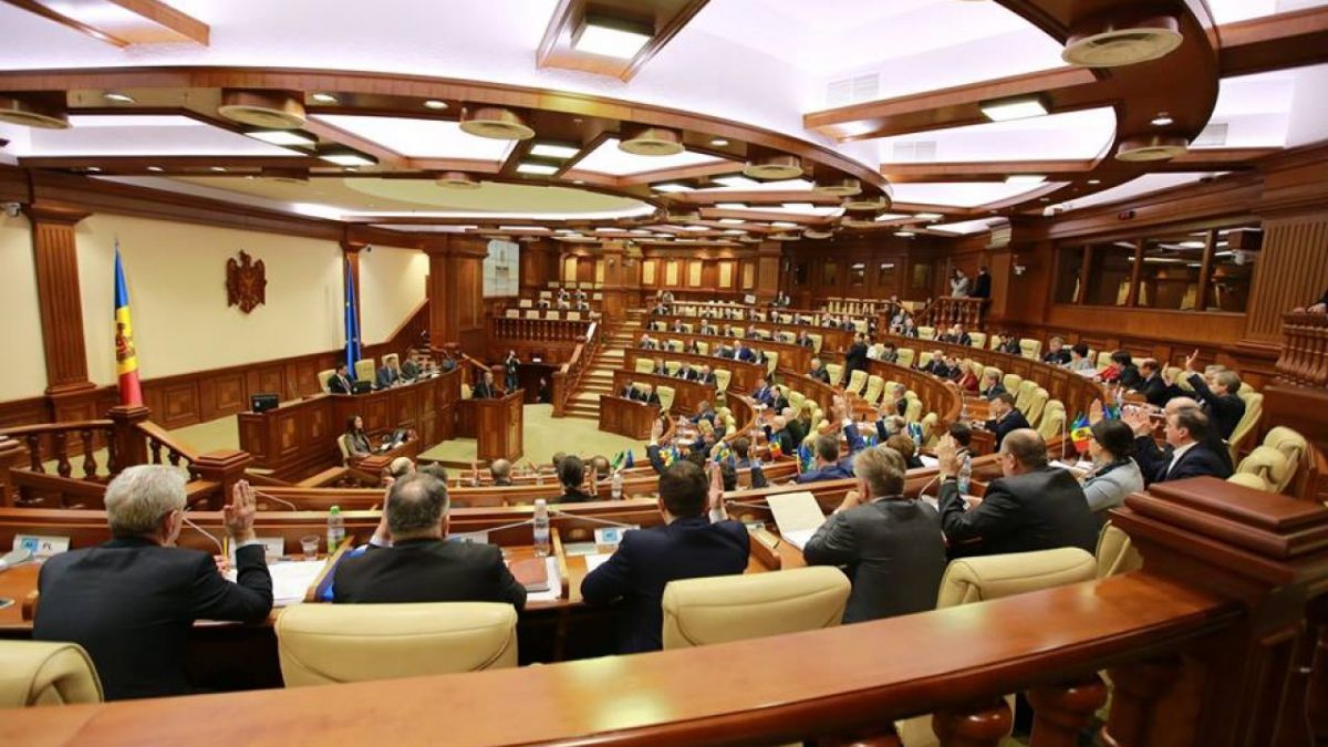 Parlamentul a modificat Legea fondurilor asigurării obligatorii de asistență medicală pe anul 2020